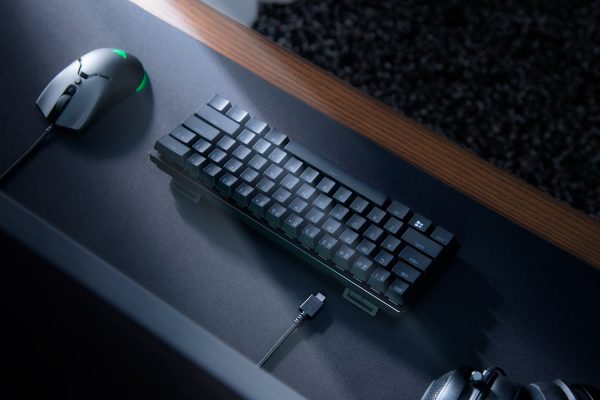 Razer Huntsman Mini - Clicky Optical Switch - Black - Image 2
