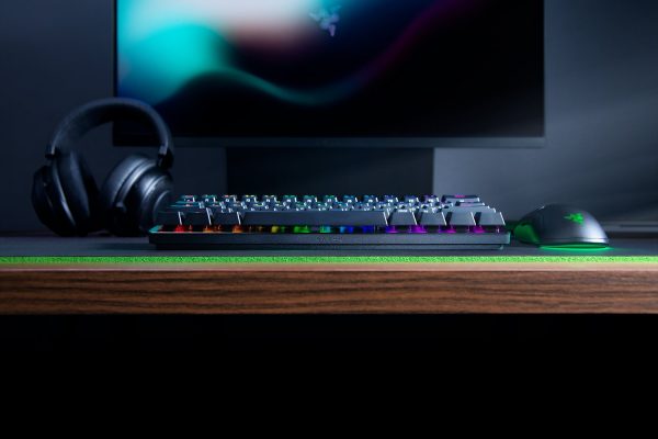 Razer Huntsman Mini - Clicky Optical Switch - Black - Image 5