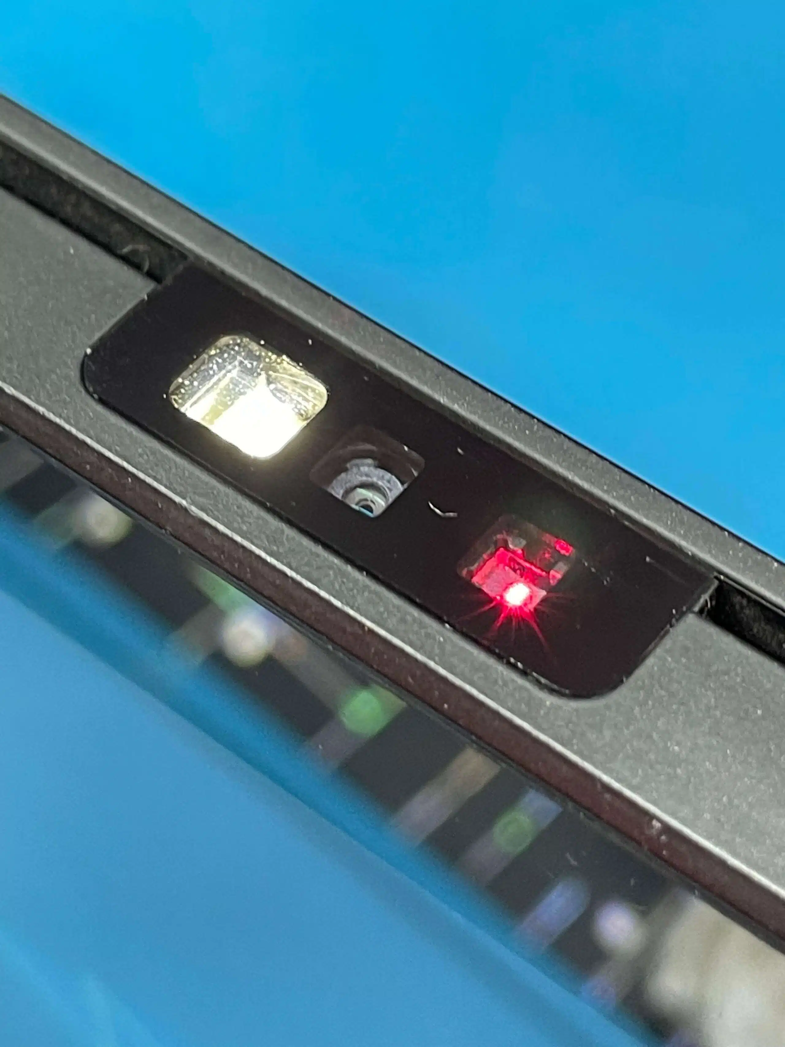 HP Engage GO 8th Gen Equivalent Windows Tablet 8GB RAM 128GB Storage - Image 3