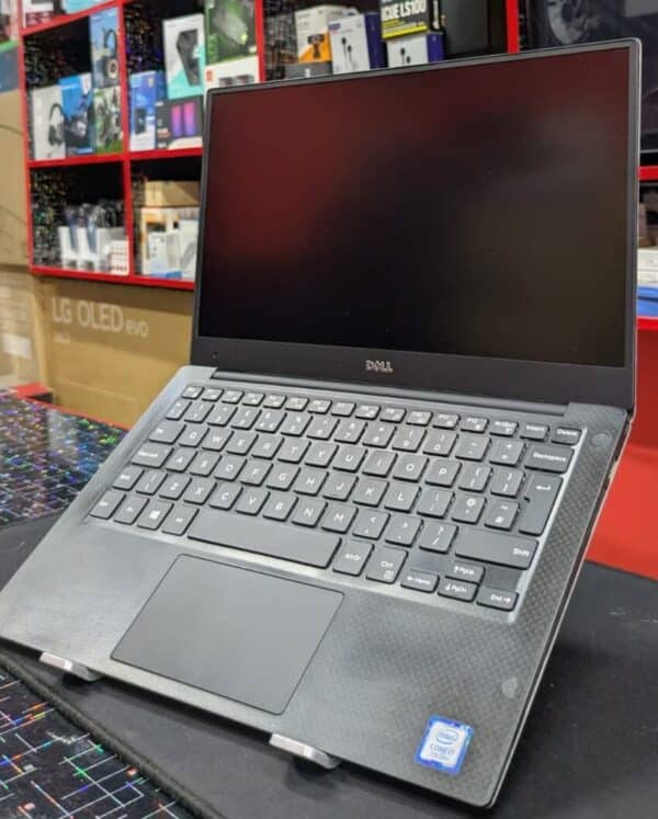 Dell XPS 13 9350 | i7 7th Generation - Image 4